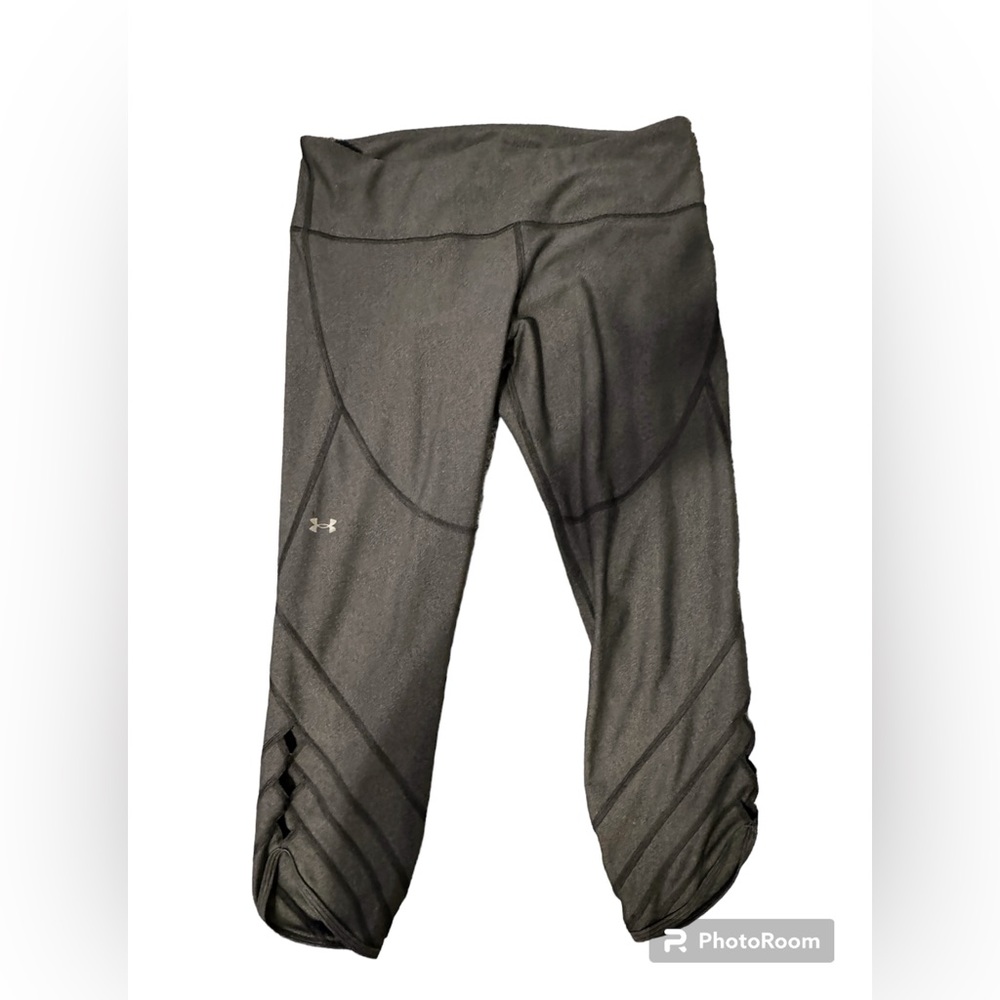 Under Armour XL Grey Capri-Style Leggings